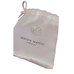 MOON MAGIC Sterling Silver 925 Stamped Moonstone Crescent Ring size 6
